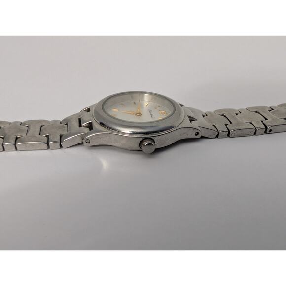 Eddie Bauer Ladies Stainless Steel Watch 5 ATM Water Resist Miyota Japan Movt - Picture 3 of 6